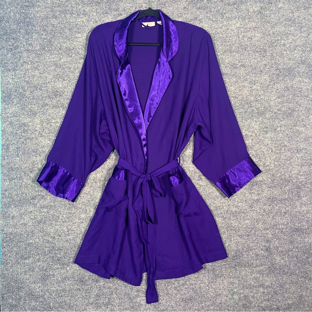 Victoria’s Secret Womens Large Purple Floral Gold Label Vintage Kimona Wrap Robe